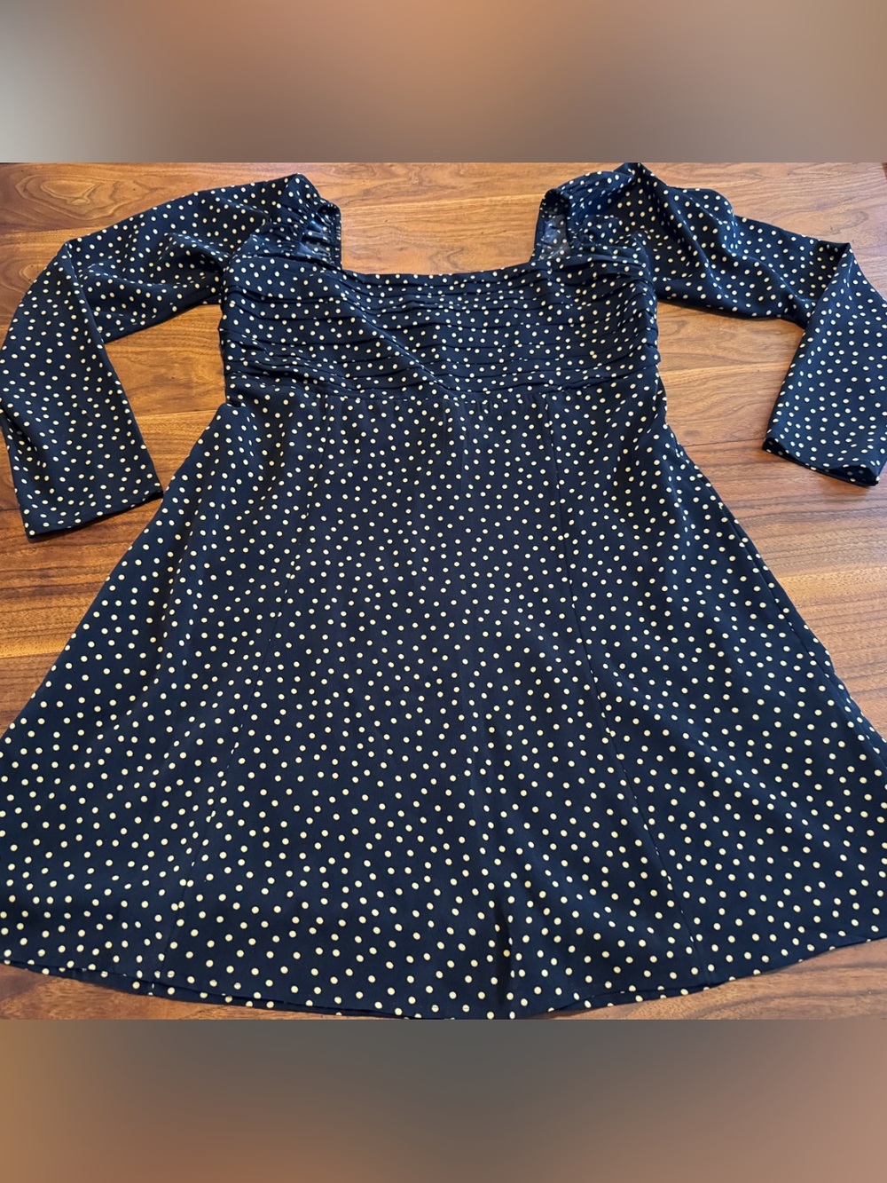 Abercrombie & Fitch Gold and Black Polka Dot dress Pleated Top Cute Sz L. EUC